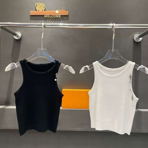 Abito da due pezzi Cross American Spicy Girl Style Sleeveless Top Top per il marchio Sump Slim.