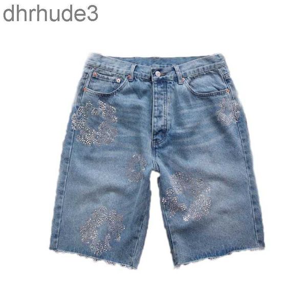 Erkek Kot Kısa Çiçek Pırlanta Denim Kısayolları İnce Street Hip Hop Jean Şort Düğmesi Çelenk Kotları Ekmekler Siyah Hafif Yıkama Mavi Tasarımcı Erkekler Detr 84x5