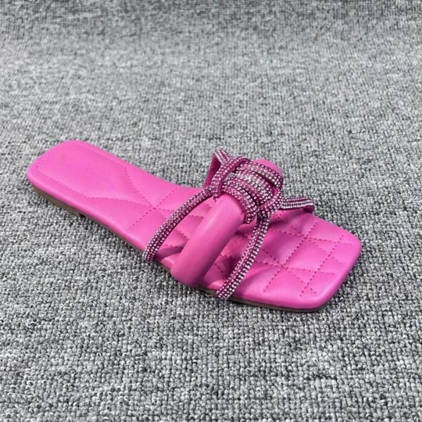 Slippers feminino ao ar livre 2024 calçados de verão de tamanho grande aberto de pé de praia slides de praia brilhantes