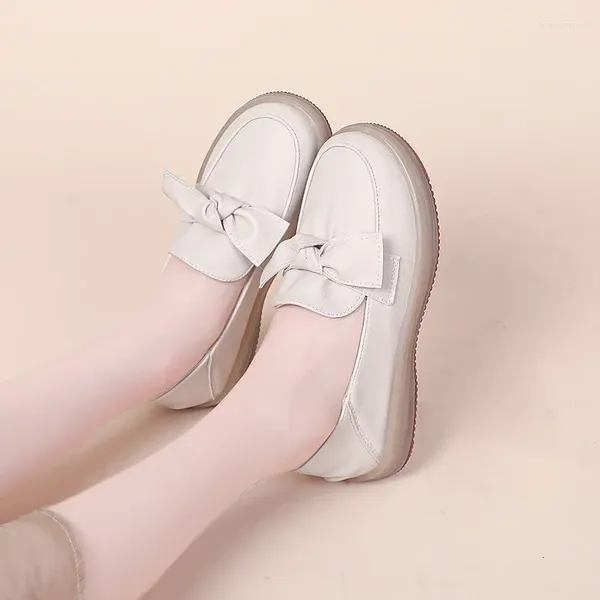 Повседневная обувь Spring Super Fiber Cround Head Bow Flat Women Женщины модная спортивная спортивная Sport Sport Sole Vulcanized