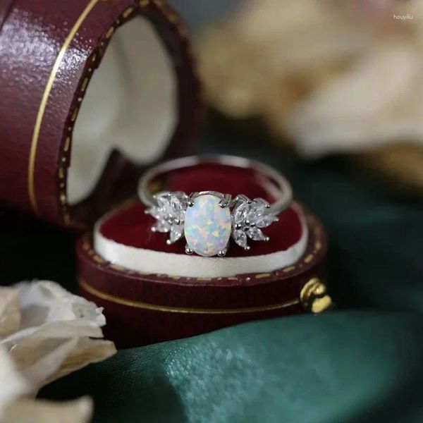 Cluster Rings 2024 Продажа белого Aobao Premium Light Luxury Ring в Европе Америка Небольшие и творческие украшения для женщин