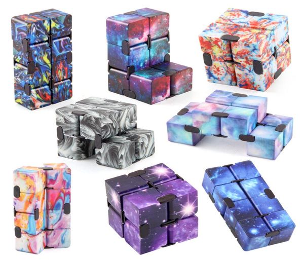 Infinity Cube Pack Spielzeug Stress und Angstlinderung Cooles Hand -Mini -Spielzeug Infinite Subes für Kinder Erwachsene Autismus ADHD7890666