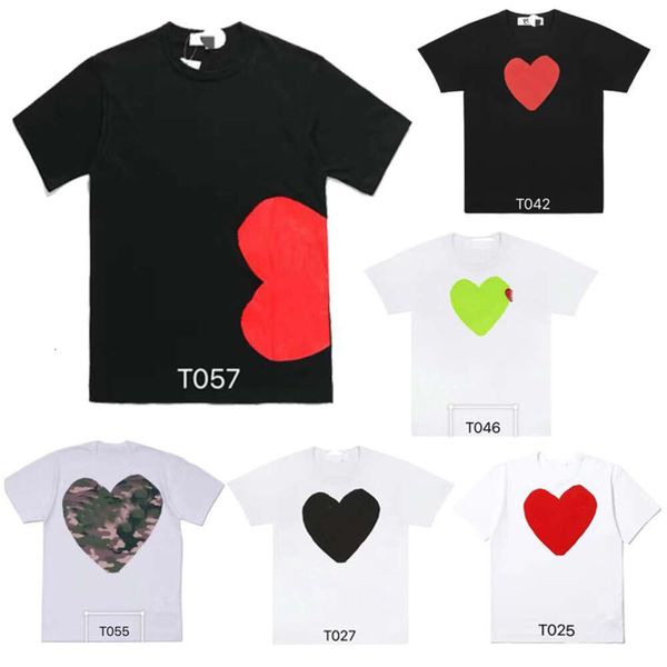 High Quanlity Fashion Mens Play Stickerei T -Shirt Designer Red Heart Shirt Commies Casual Women Shirts des Badge Garcons T -Shirts Baumwollhemden Lulusup Großhandel