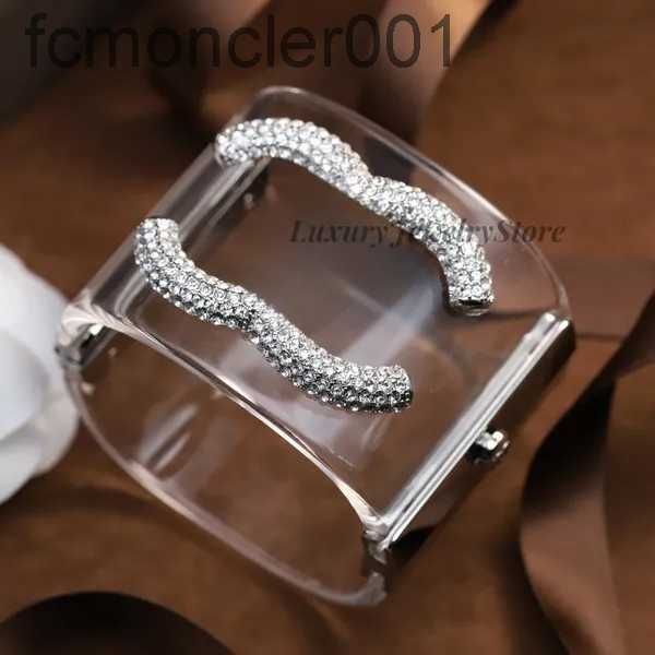 Herbst und Winter Neue Xiaomi Perle Wasser Diamant Transparent Acryl Frauen Luxus Hochqualität Europäer Amerikaner einzigartiges Vanguard -Armband V2FQ