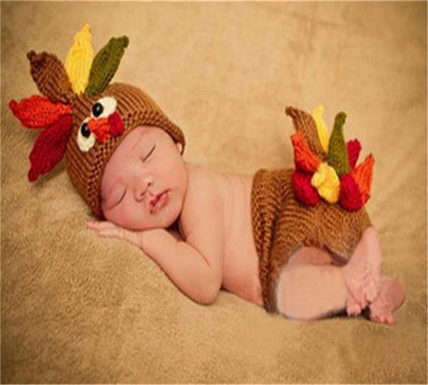 Fantasia de design de peru meninos chapéu e fraldas conjuntos de crochê infantil de crochê recém -nascidos pografia de bebê maconha pó studio2536422