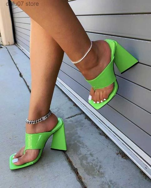 Slippers 2023 Summer New Triangle Heel Great Pinch Toe Square Head Alta Moda para Mulheres H240412