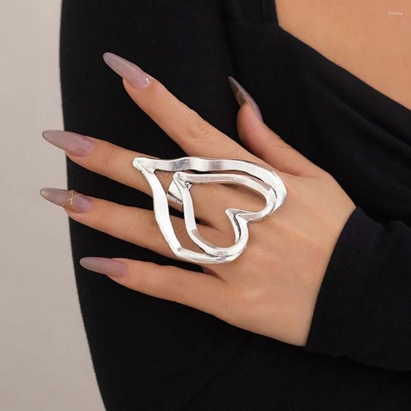 Clusterringe übertrieben süßer kühler Stil Metal Big Love Form Offener verstellbarer Ring für Frauen großer Kreuzungsmanschette Finger Party Schmuck