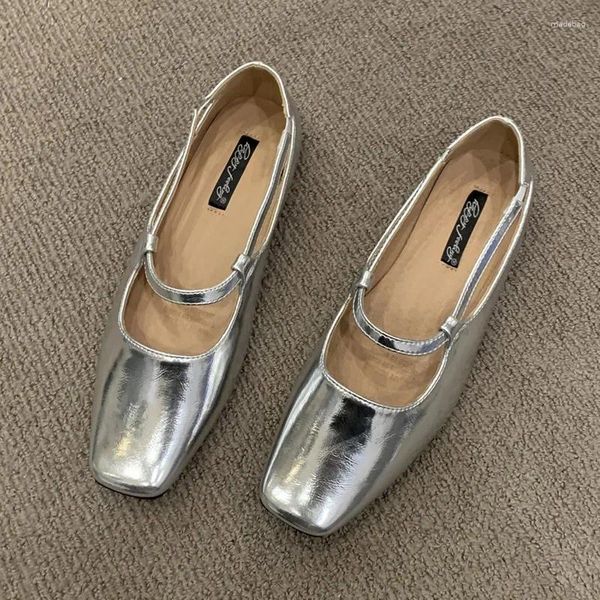 Scarpe casual Donne Mary Jane Lolita Flats Lady Retro Vintage Kawaii Square Toe Leather Female Elegante Chiesa Chiesa Silvery Silvery