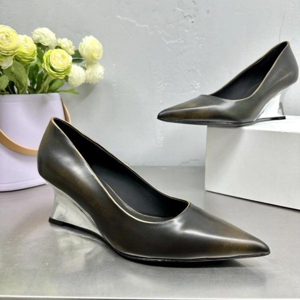 Одежда обувь сексуально -винтажные металлические каблуки подлинная кожаная заостренная пальца с одинокой женской неглубокой клином высокий