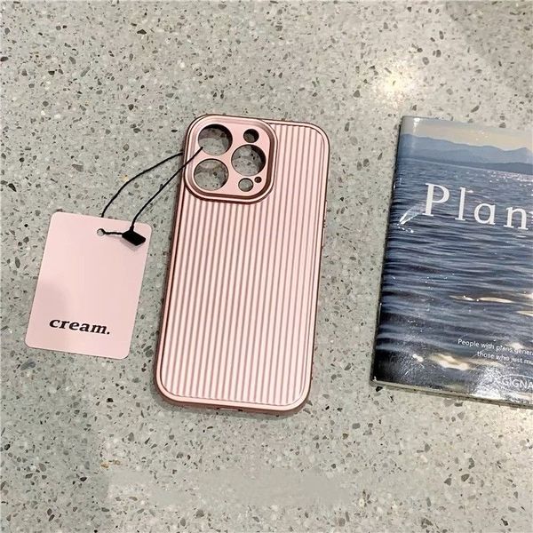 Верхние силиконовые чехлы для телефона iPhone 15 14 плюс 13 12 11 Pro Max XR XS 7 8 Luxury Designer Classic Cover Shockper Case для мужчин и женщин