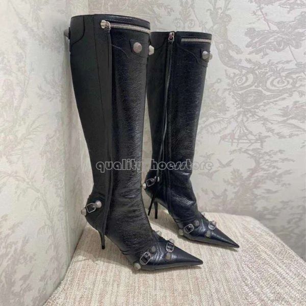 Stivali da donna Cagole stivali Kardashian in pelle in pelle stivali alti con fibbia per zip abbellite con zip tallone di punta di punta di lusso designer di lusso scarpa 396