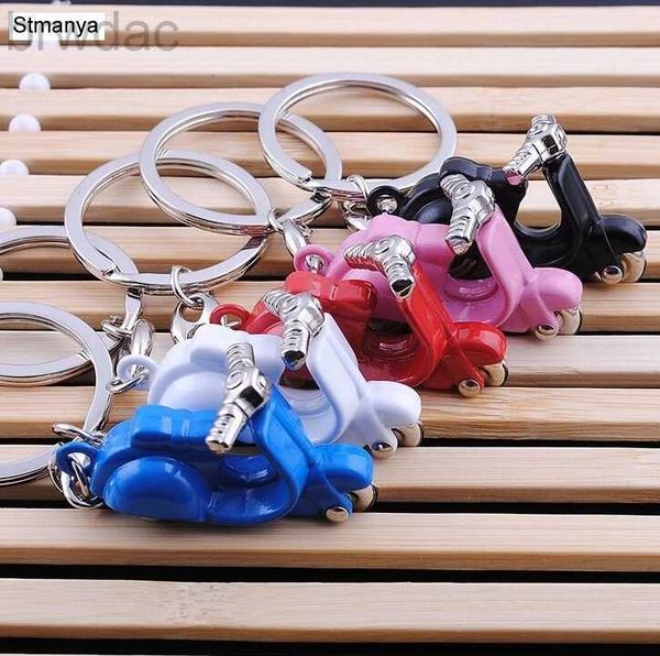 Anéis -chave Novo design Design Cool Mini Metal Keychain Car Chain Chain Chay Ring Motorcycle Chain Mix Color Pinging for Man Women Gift Wholesale 17217 240412