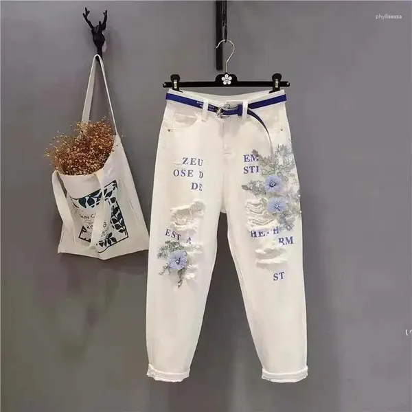 Jeans femininos White Autumn Heavy Indústria de renda de renda Hole jeans bordado selvagem ladras rasgadas soltas Haren