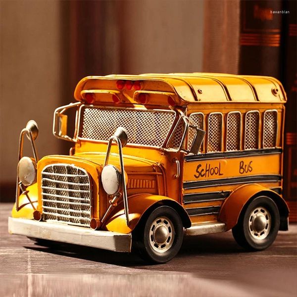 Figurine decorative Vintage American School Bus Model Ornaments Iron Crafts Classic Auto Vehic Miniature Bar Decorazioni per bambini Giochi per bambini Gifts