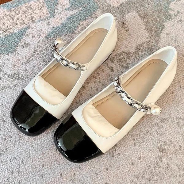 Scarpe casual 2024 Spring Autumn Women Flat Pearl Metal Chain Design in stile coreano Mary Jane Professional Boat 43