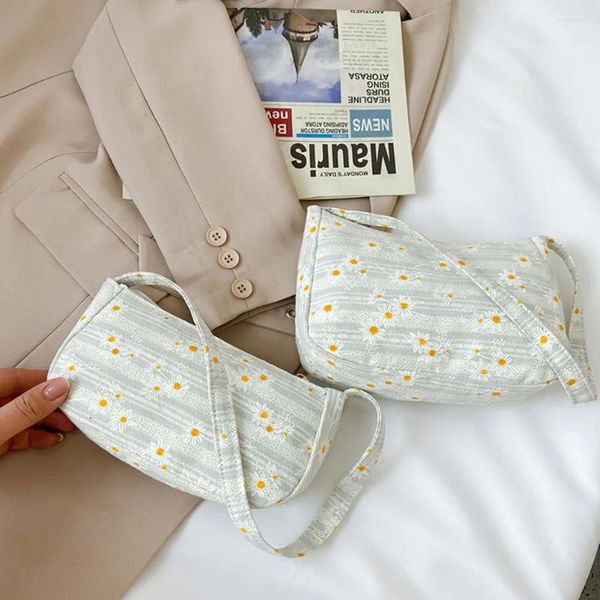 Bag Fashion Simply Crossbody Bags Lady Chain Travel Piccole borse in tela Soft Ascle Spalla Messenger per donne 2024