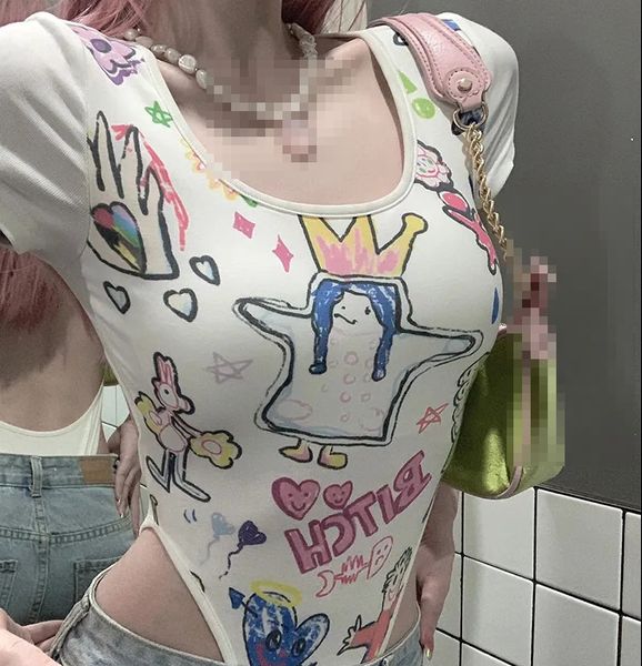 T-shirt de manga curta de verão feminina quente garota sexy sexy hollow sem graffiti imprimindo tops coreanos magros de uma peça