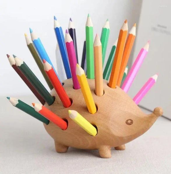 Figurine decorative intaglio in legno massiccio Hedgehog Hedgehog Creative Pencil Porta Pencil Decorazione Casa Arte Artigia