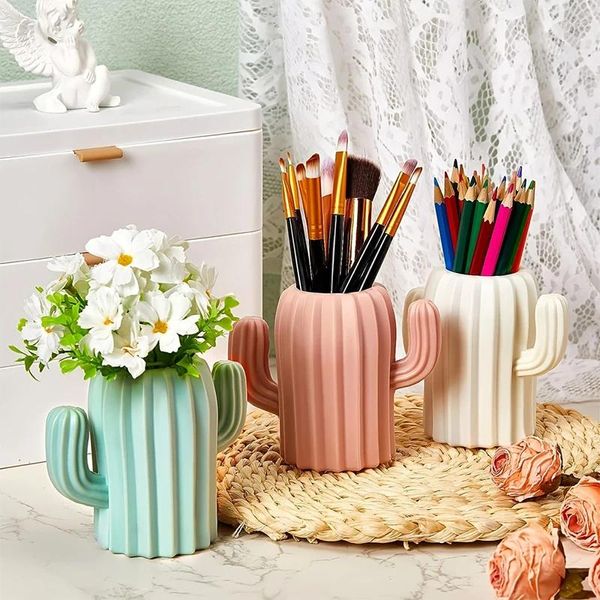 Vasos Cacto de plástico criativo Vaso de cacto pequeno Flowerpot Desktop Storage Organizer Organizer Pen Pen Pen Brush Pot Office Supplies