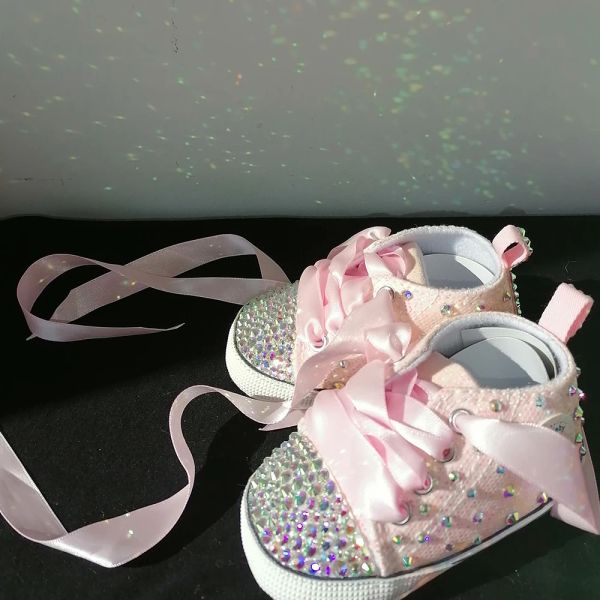 Sneakers fatti fatti fatti a mano Scorri di strass per bambini First Walker Sparkle Bling Crystals Scarpe Principesse Regalo per la doccia