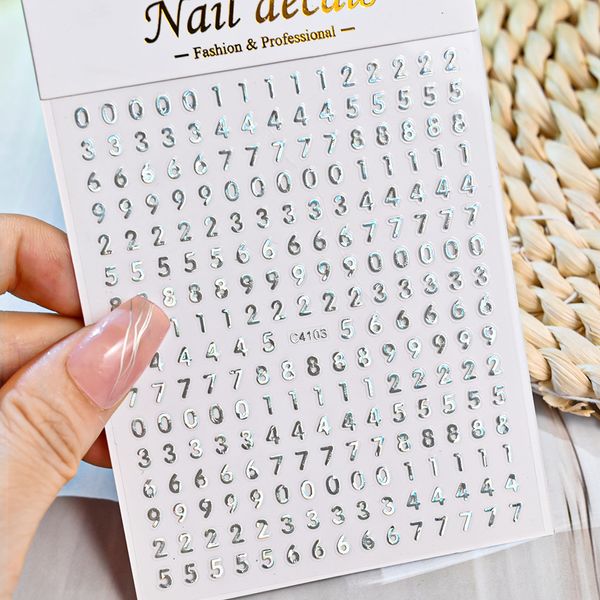 Schwarze Nummer English Letter Design 3d Nagelaufkleber Selbstkleber Gold Silber Aufkleber DIY Alphabet Nagel Slider Maniküre Accessoires