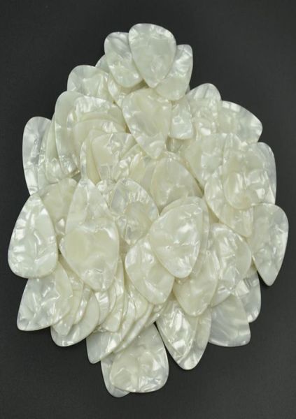 100 pcs extra schwer 15 mm leere Celluloid -Gitarren -Picks Plexe Pearl White für E -Gitarre3263424