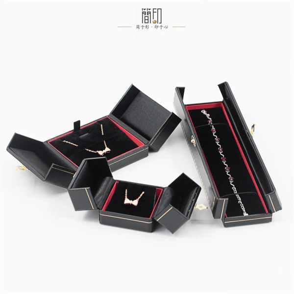 Black Vintage Exquisite Schmuck Display -Box, kreative Mini -Geschenkverpackungsschachtel, Ring-/Halskette/Ohrring/Armbandbox Großhandel