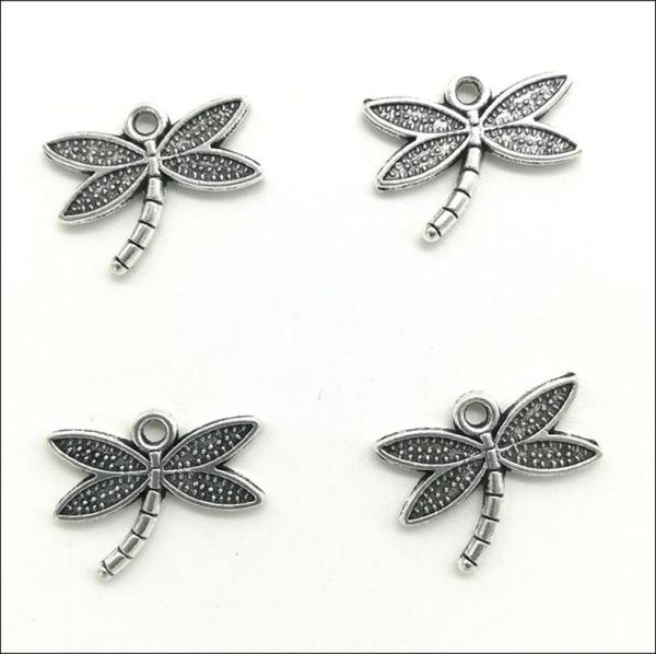 100 pezzi Lotto Dragonfly Incaninanti in lega di ciondoli retrò che producono portachiavi fai -da -te antichi ciondolo d'argento per orecchini braccialetti 14x18m7230155