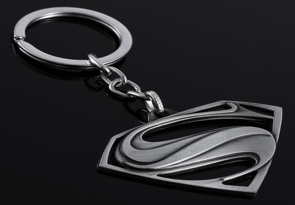 Presentes criativos de chaveiro inteiro Superman Return Metal Keychain Carra publicitária Pingente de anel 3 color2338789
