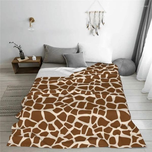 Coperte carine divertenti cartone animato giraffa pelle flanella primavera/autunno coperta di lancio super caldo per trapunta sottile da divano da viaggio