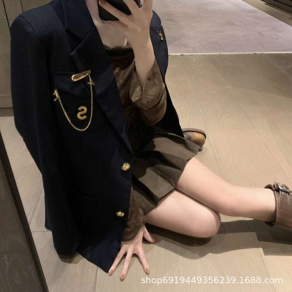 Jackets femininos Autumn/Winter Niche Design Trendy Brand Metal Hardware Embelezhishishishishishishishishing ombreiras de revestimento de temperamento elegante de temperamento elegante