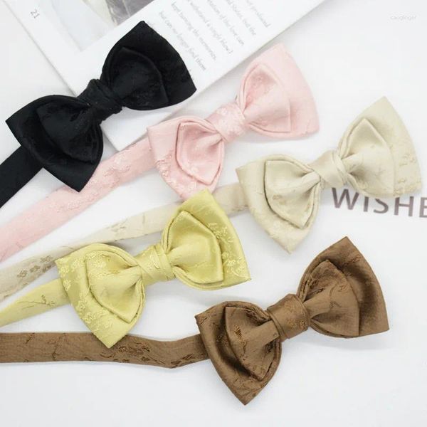 Bow Binds Design Bowties für Männer formelle Gentleman Blumen Schmetterling Hochzeitsfeier Performance Weißer brauner Bogenknoten -Smokinganzug Krawatte