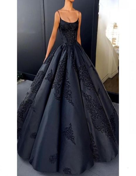 2018 Fashion Women New Designer di buona qualità Scoop Black Scoop Spaghetti Abiti da sposa abiti da sposa 3815460
