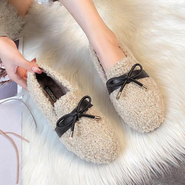 Scarpe casual lana di agnello e cashmere da donna in cotone caldo indossano 2024 testa tonda con lefu a sola spessa fuori in inverno