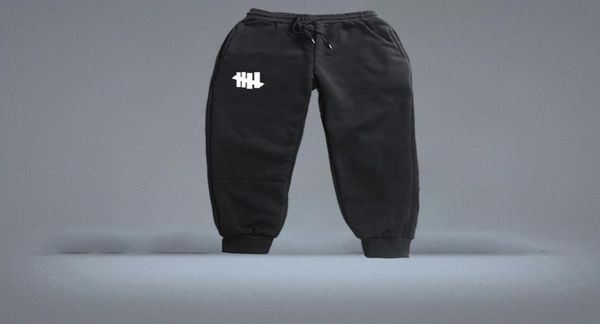 Nuovi pannelli della tuta Men039s Hip Hop Streetwear Pants Fashion Men imbattuto per pantaloni in pile di qualità fresca di qualità uomini in jogging di pantaloni casual C18650954
