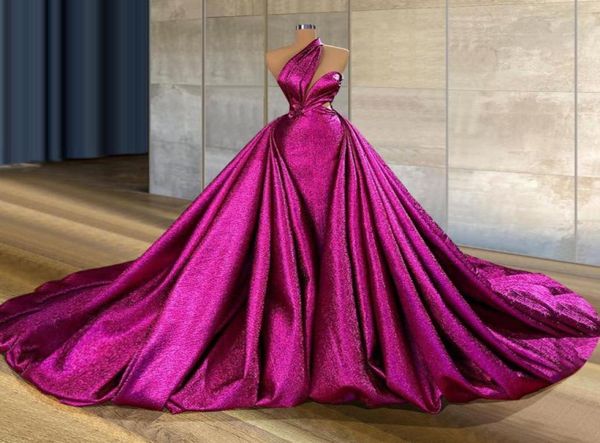 Splendidi abiti da ballo di size fucsia da fucsia con treno staccabile con abiti da sera a spalla overskirt speciale