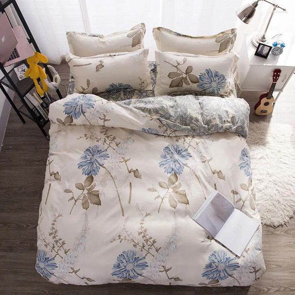 Set di biancheria da letto semplice set da letto a quattro pezzi Femella coperta di copertura doppia 1,2/1,5 m Studente a tre pezzi S