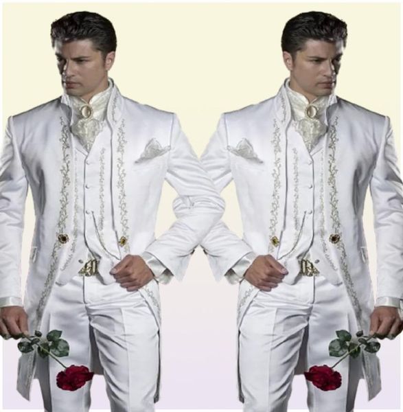 Tuxedos de bordados de 3 peças feitas sob medida para homens brancos longos maiôs de casamento masculino para homens jantar Prom WearjacketpantsVest1240230