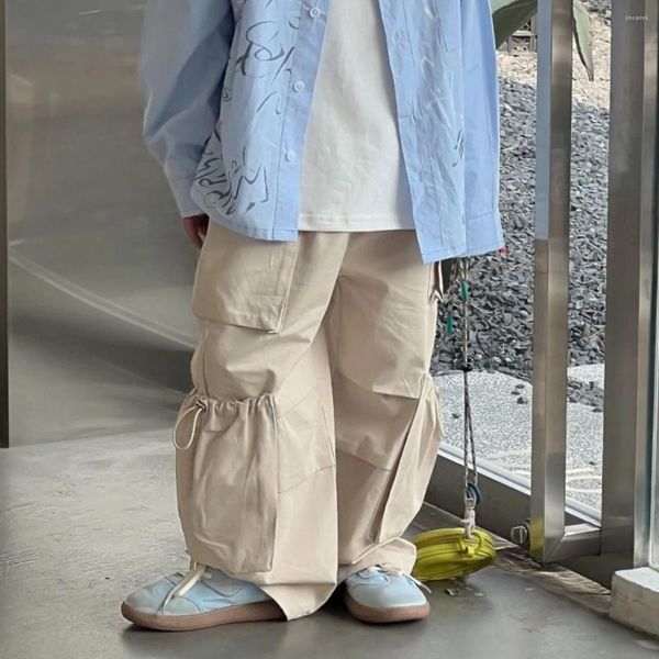 Calça infantil roupas calças de meninos 2024 primavera na moda estilo coreano algodão macio de algodão amplo carga de bolso