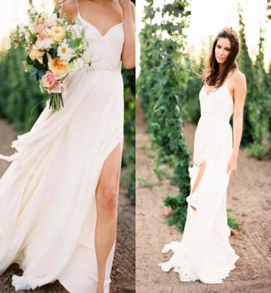 Sexy Verlobungskleider Backless Garden Beach Hochzeitskleid Spaghetti -Gurte fließen Chiffon Brautkleider mit Split und Sweep Tra8749379