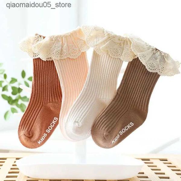 Kindersocken 20 Paar Prinzessin -Mädchen -Socken mit Spitzenfalten Kindermädchen High Knies Baby Lange Neugeborene warme Beine und asiatische Babys Q240413