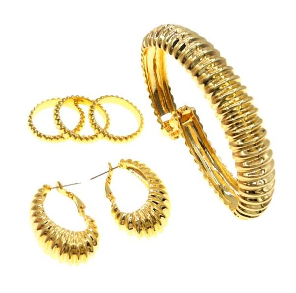 Yulaili Neues Design Armband Schmuckstücke Sets Kupferlegierung Gold plattiert Brasilianer schöner Armreif Drei Stücke Mode Frauen Dating Jew4075576