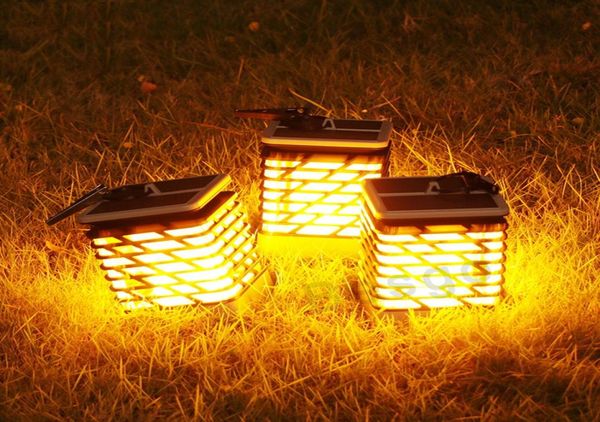 LED Lâmpada solar à prova d'água Luzes solares solares penduradas para o jardim ao ar livre Lâmpada de lâmpada de lâmpada de lâmpada de plástico Lâmpadas de chama DB8788429