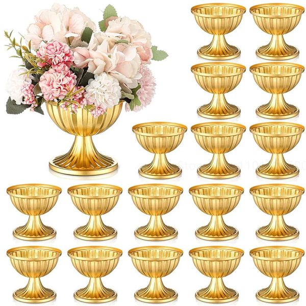 6/12 pezzi Mini centri di fiore d'oro Centrotavola di nozze Vaso da piantatrice di urna di metallo da 3,7 pollici Trumpet Home Home Flower Holder Anniversary 240329