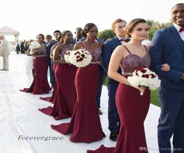 2019 New African Burgundy Bridesmaid Kleid Vintage Spitzen Applikationen für Sommergarten Hochzeit Gast Maid of Honor Gown Plus Size CUS8176257