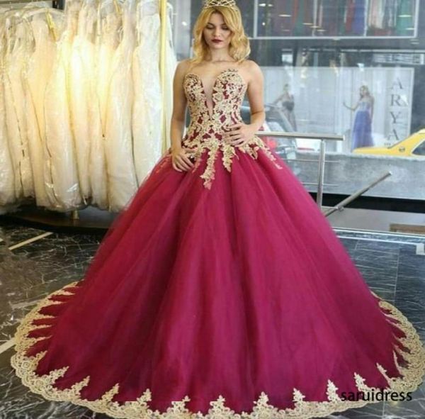 Милая бальное платье Quinceanera платье гламурное золотое кружевное аппликация рукавочного платья для вечеринки.