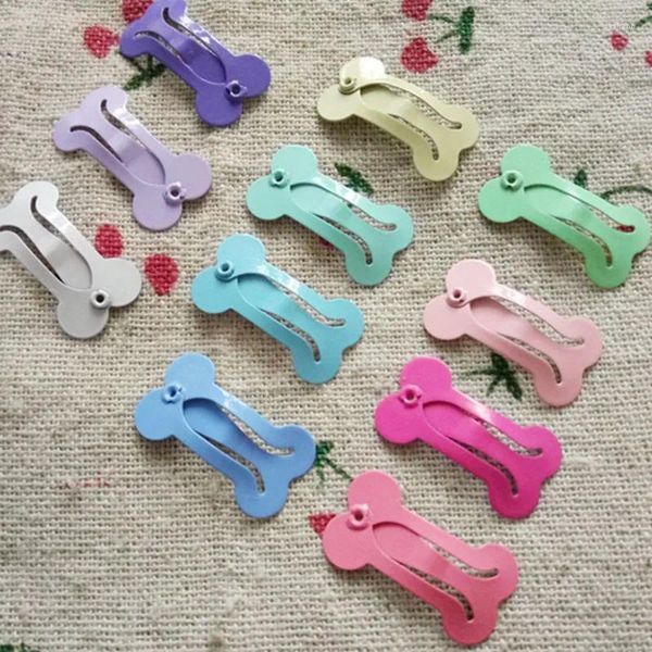 Hundebekleidung Haustier Haarklammern Mode süße kleine Katzen Haarnadel -Pflegezubehör 2,5 cm Knochentyp BB Clip 50pcs/Los