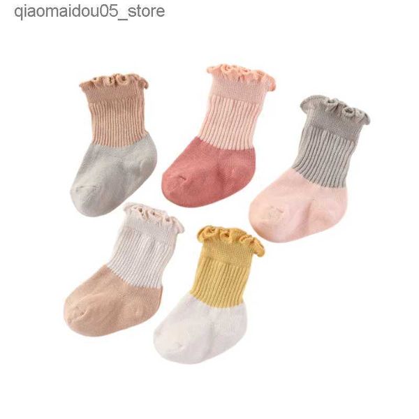 Kindersocken Unisex Nicht-Slip-Socken 5 Paar 100% Baumwoll-Elastizität 0-5t Feste Farbe Neugeborenes Baby Girl Boy Socken Set Baby Accessoires Q240413