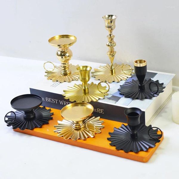 Mum Tutucular Demir Konik Mum Hafalesi Candleholder Siyah Altın Metal Sütun Plakası Stand Noel Düğün Masaüstü Dökme Dekor