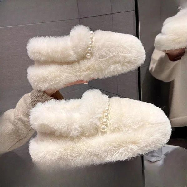 Sapatos casuais 2024 botas de neve fofas para mulheres macias e macias de fundo grosso casa ao ar livre não deslizamento conforto algodão interno de inverno